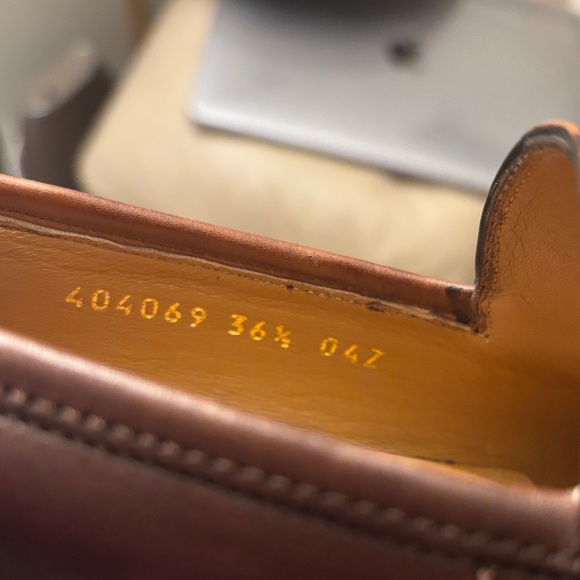 Gucci Brown Leather Loafers with Gold Accents - Picture 3 of 8